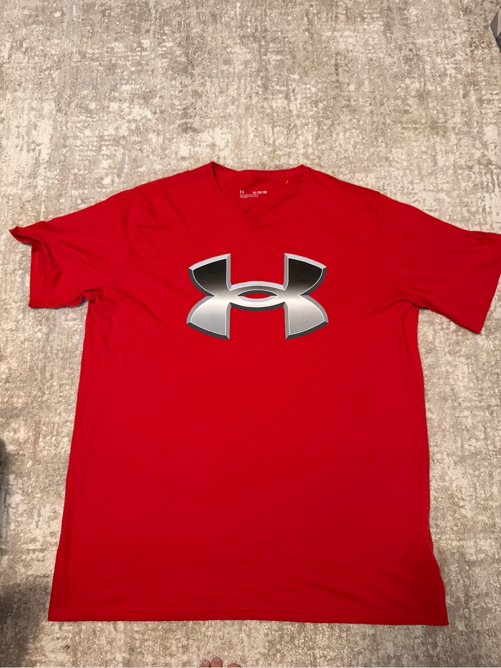 Under Armour Red Short Sleeve V-Neck Tee with Silver Logo size 3XL